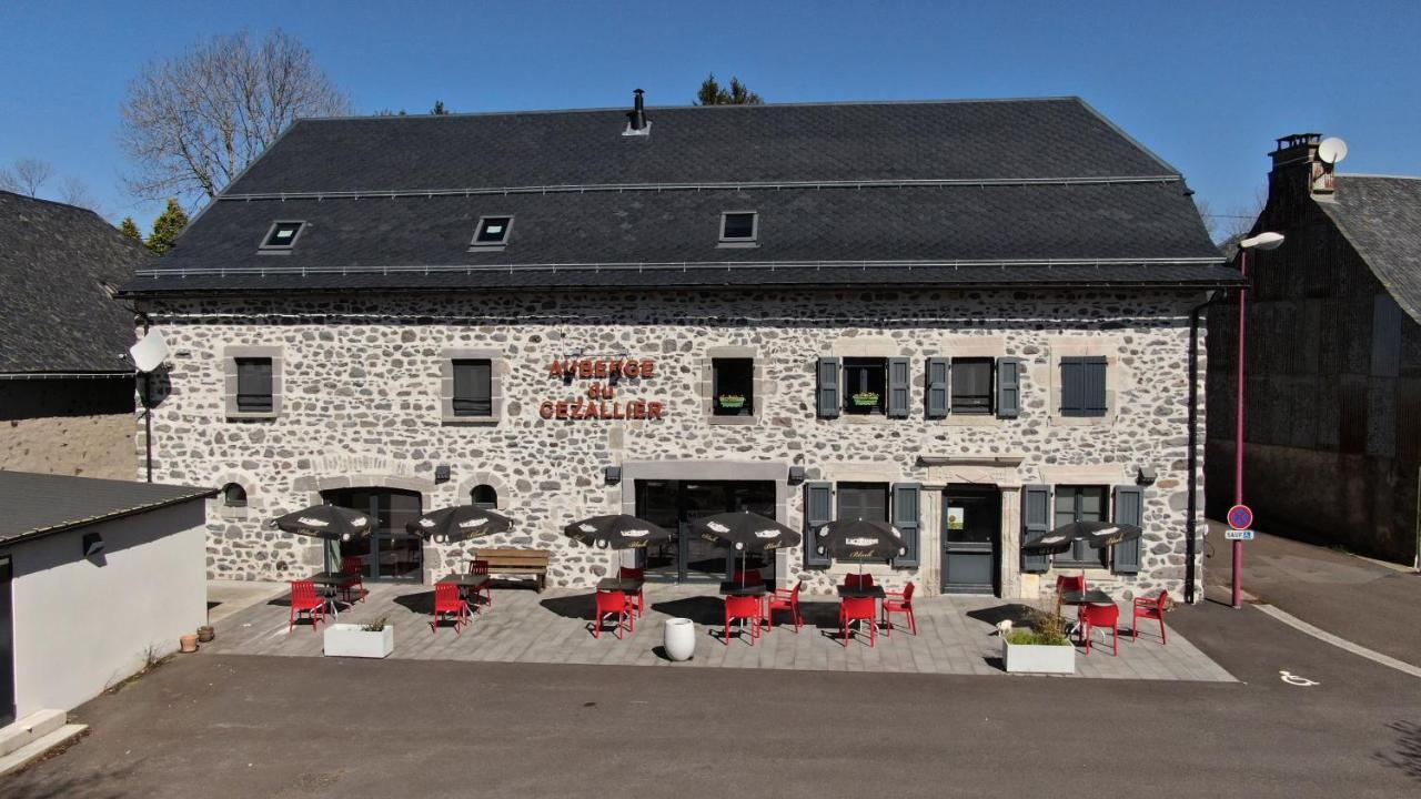 Auberge Du Cezallier Montgreleix Exteriér fotografie