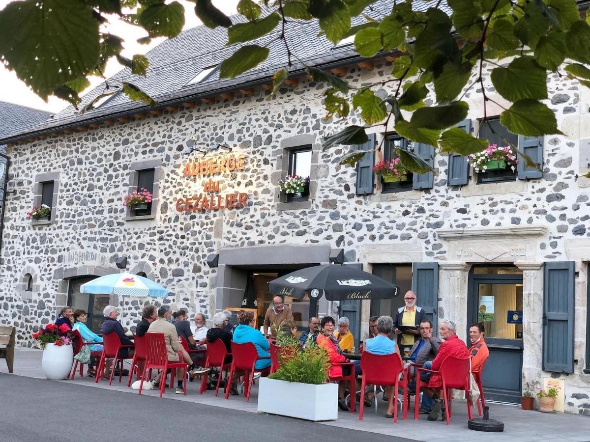 Auberge Du Cezallier Montgreleix Exteriér fotografie